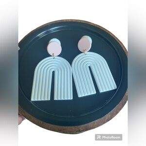 Boho U Shape Drop White & Pink Earrings NEW